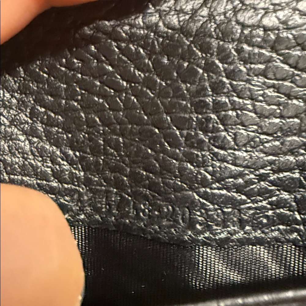 Gucci Marmont Black Card Holder - Picture 7 of 11